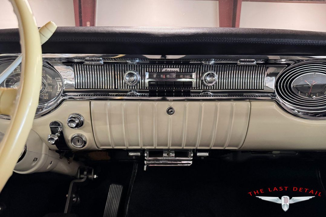 1956 Oldsmobile Super 88 Holiday