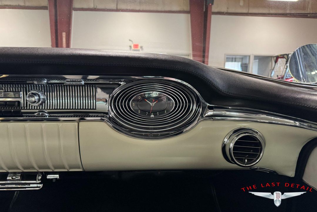 1956 Oldsmobile Super 88 Holiday