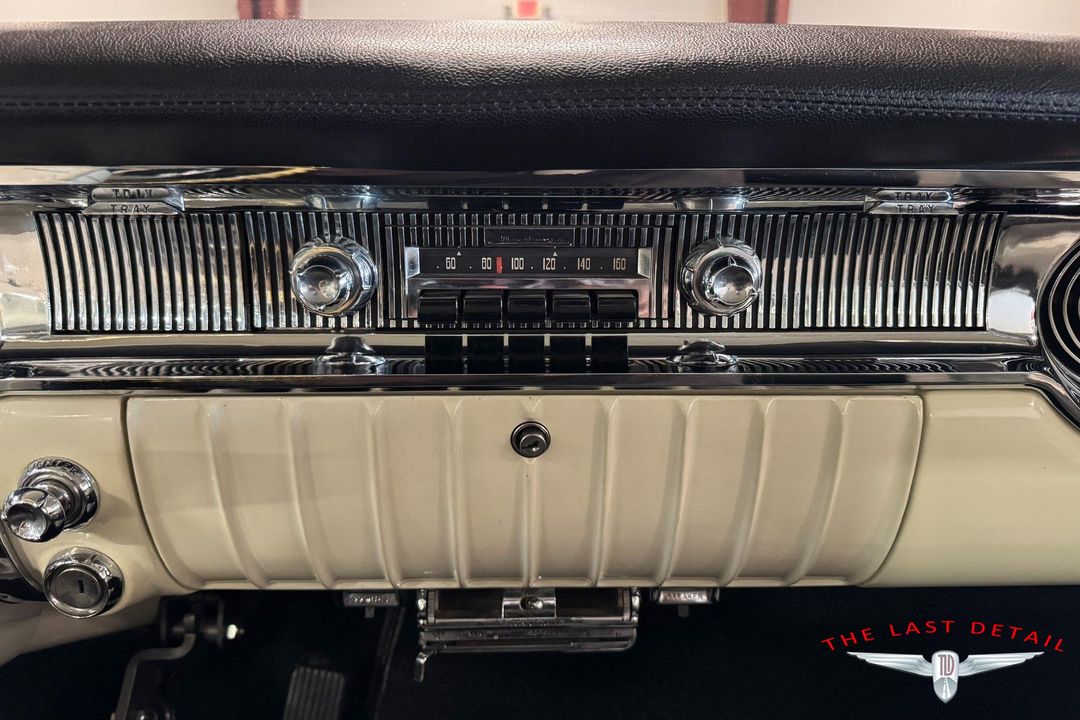 1956 Oldsmobile Super 88 Holiday
