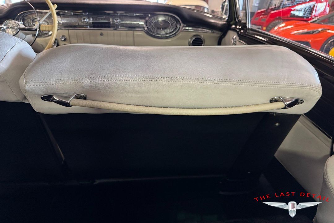 1956 Oldsmobile Super 88 Holiday