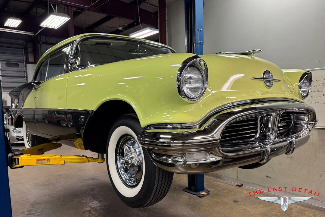 1956 Oldsmobile Super 88 Holiday