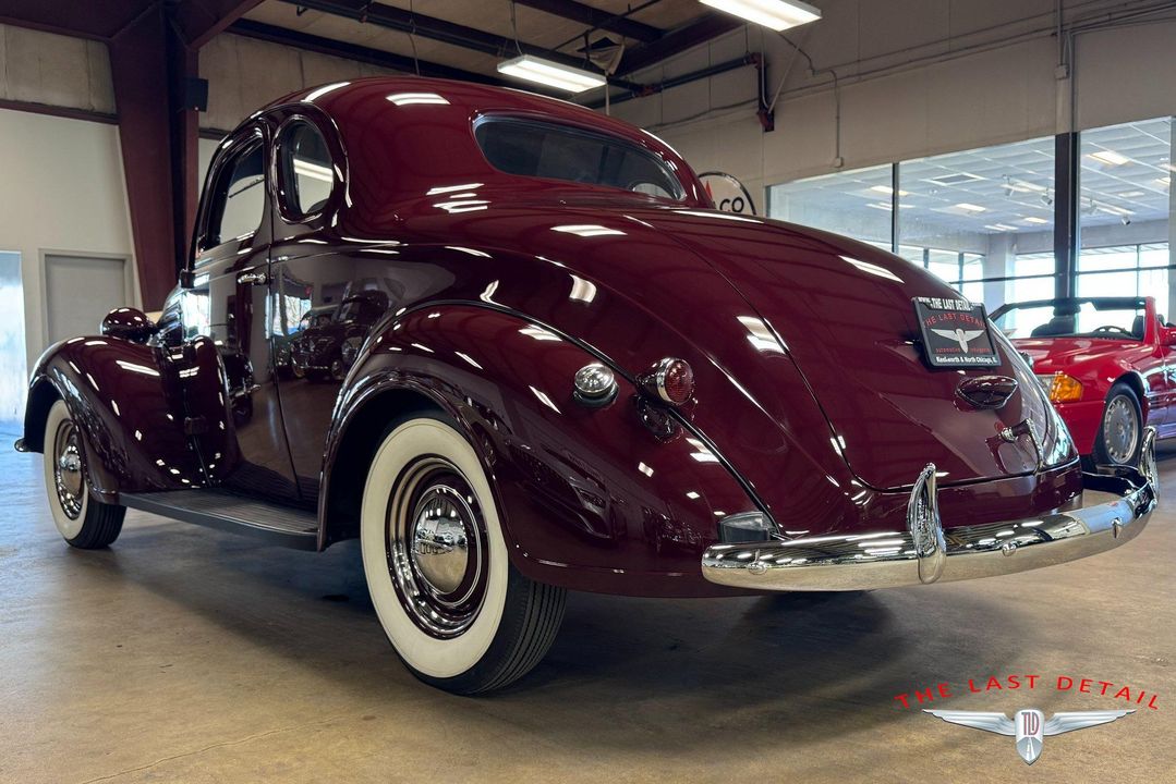 1937 Dodge D6