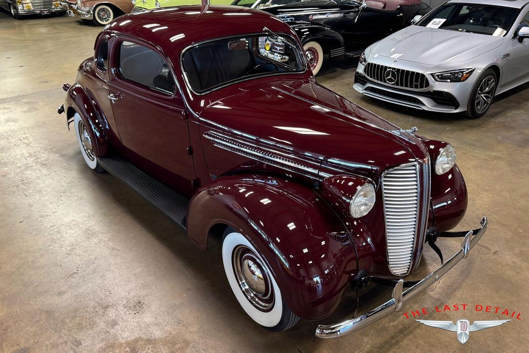 1937 Dodge D6