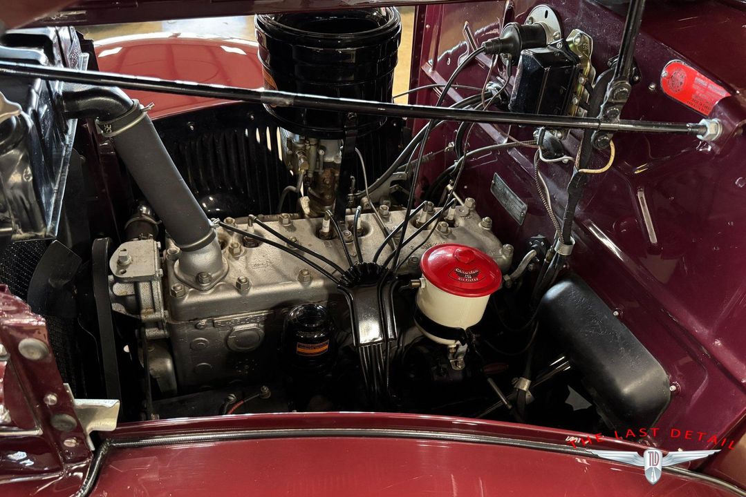 1937 Dodge D6