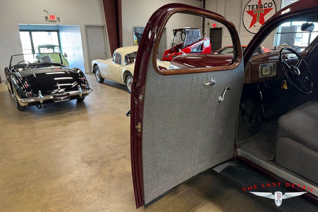 1937 Dodge D6