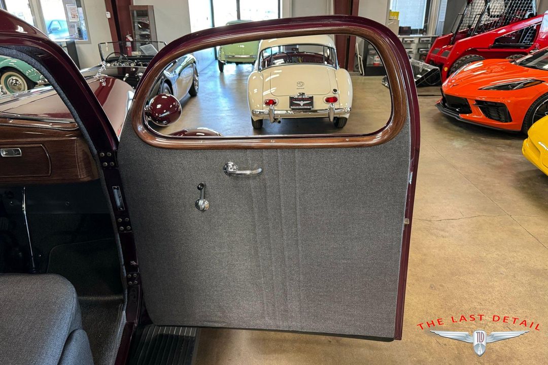 1937 Dodge D6