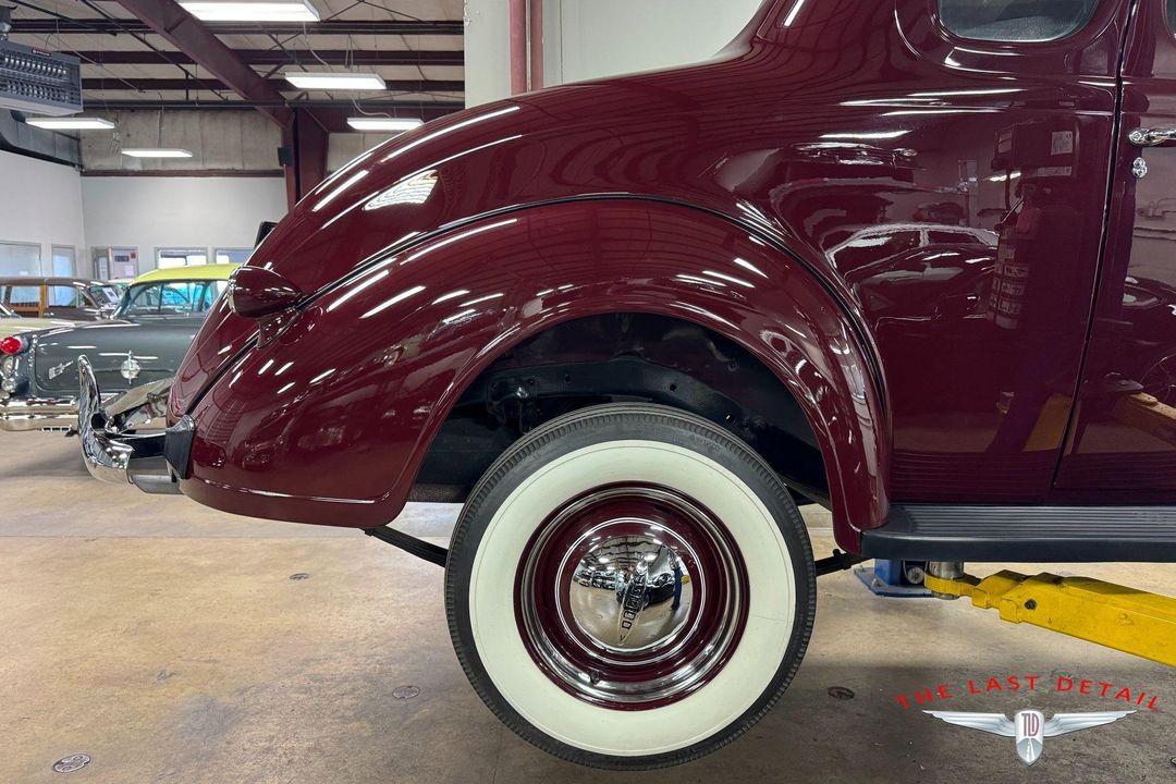 1937 Dodge D6