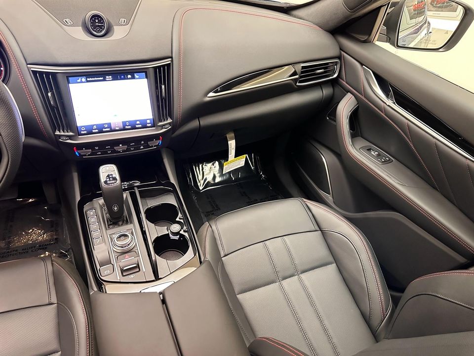 2024 Maserati Levante
