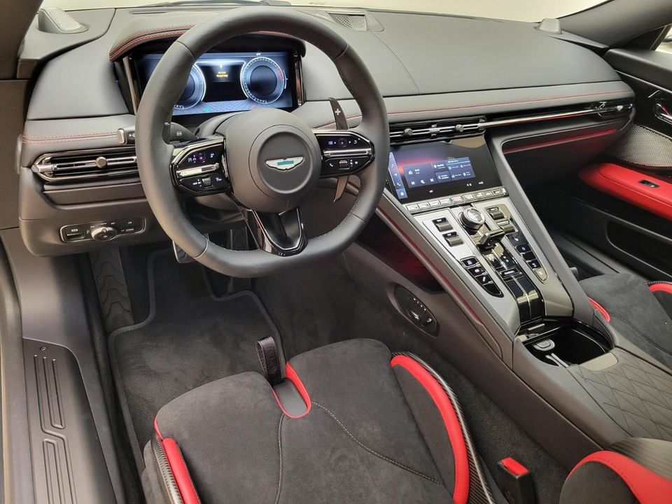 2024 Aston Martin DB12