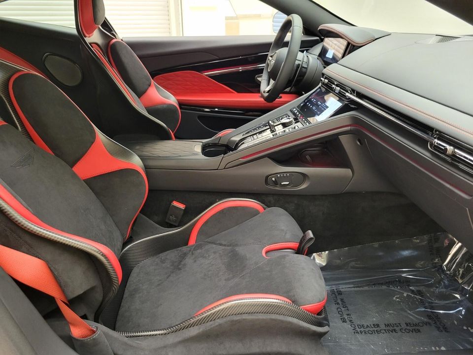 2024 Aston Martin DB12