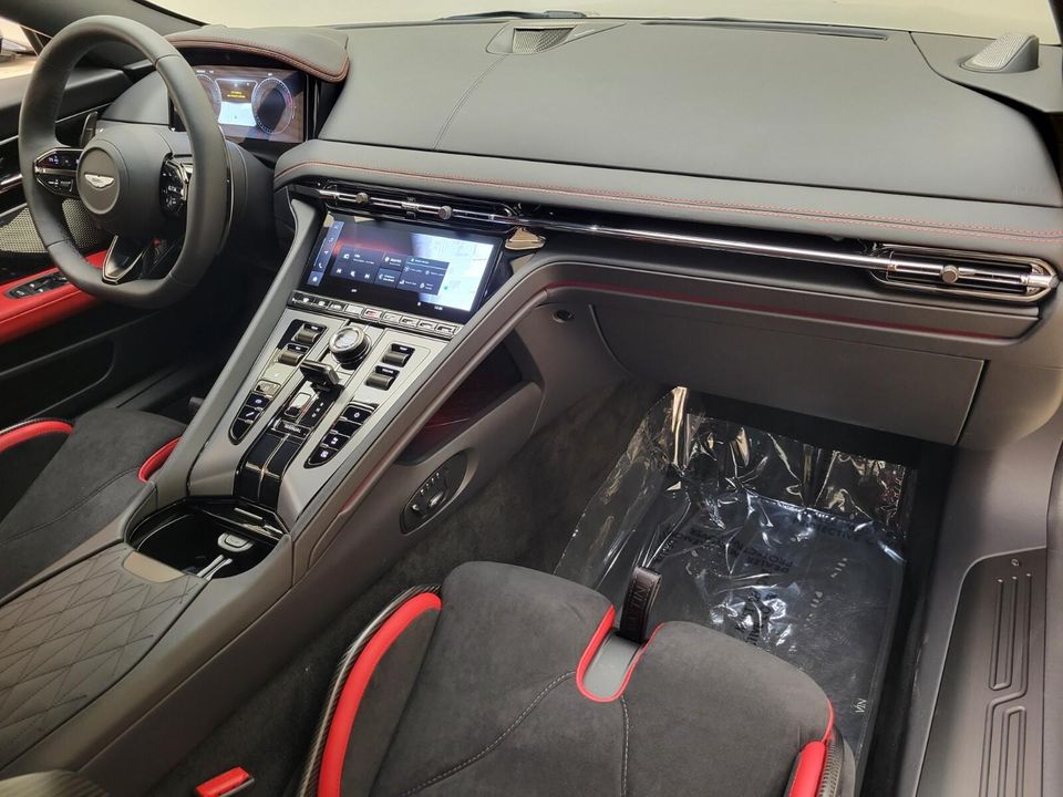2024 Aston Martin DB12