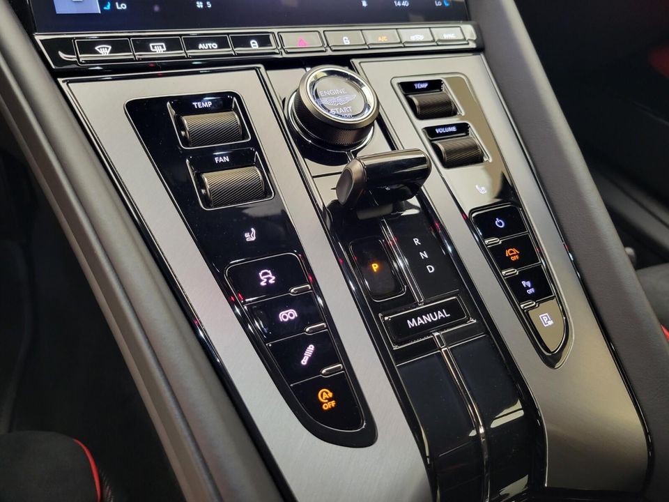 2024 Aston Martin DB12