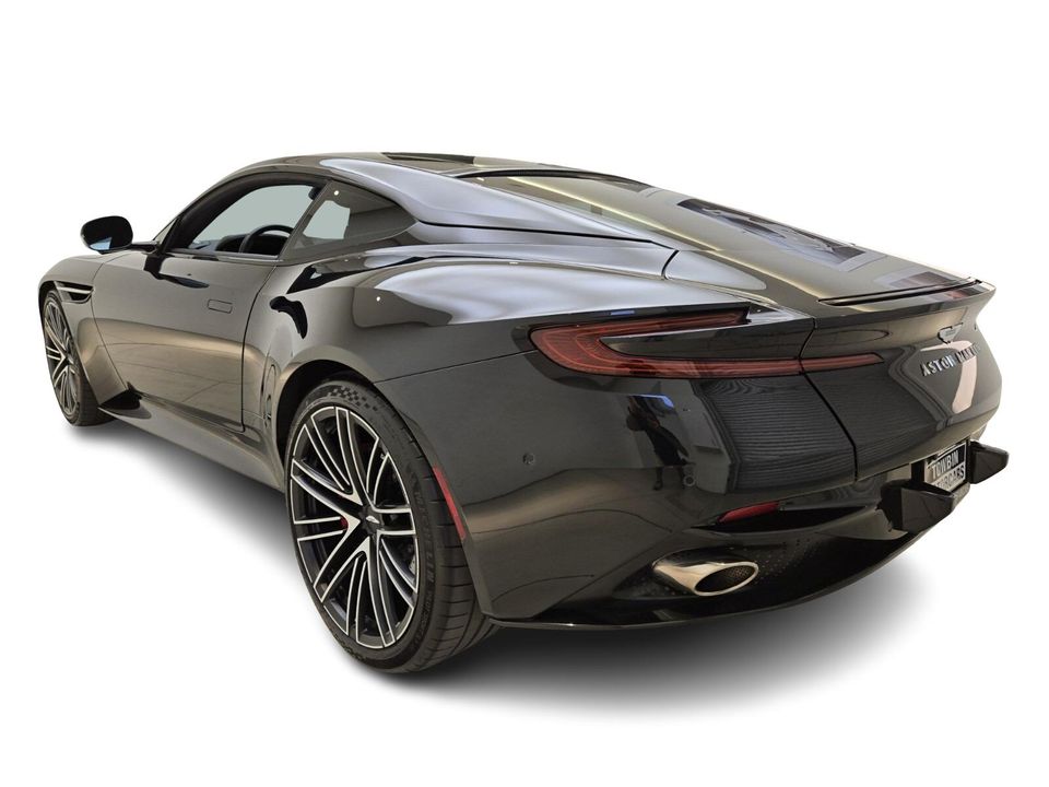 2024 Aston Martin DB12