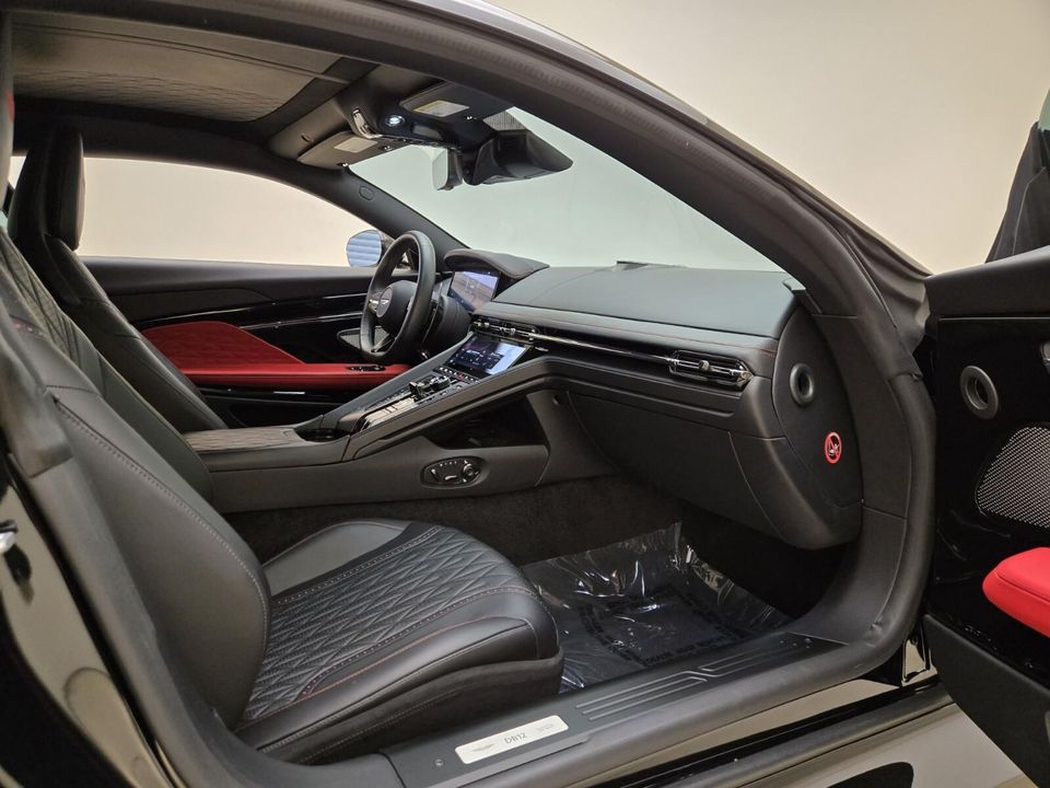 2024 Aston Martin DB12