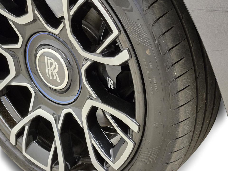 2023 Rolls-Royce Black Badge Ghost