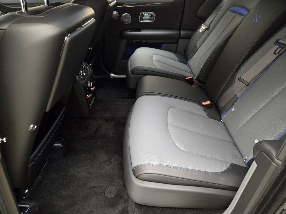 2023 Rolls-Royce Black Badge Ghost