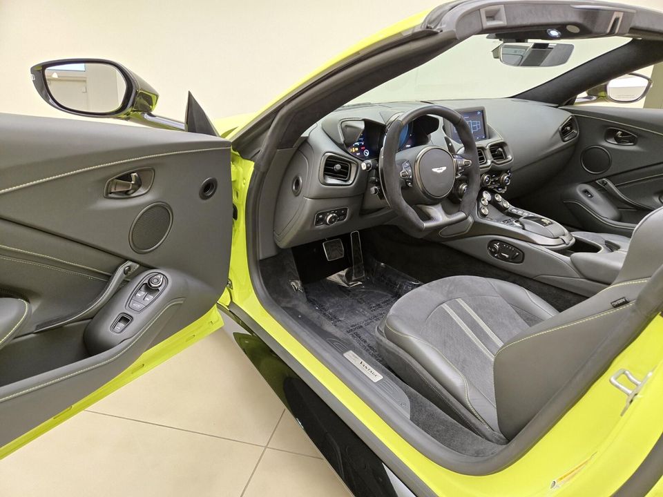2023 Aston Martin Vantage