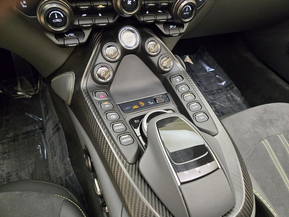 2023 Aston Martin Vantage