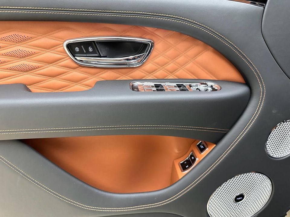 2024 Bentley Bentayga