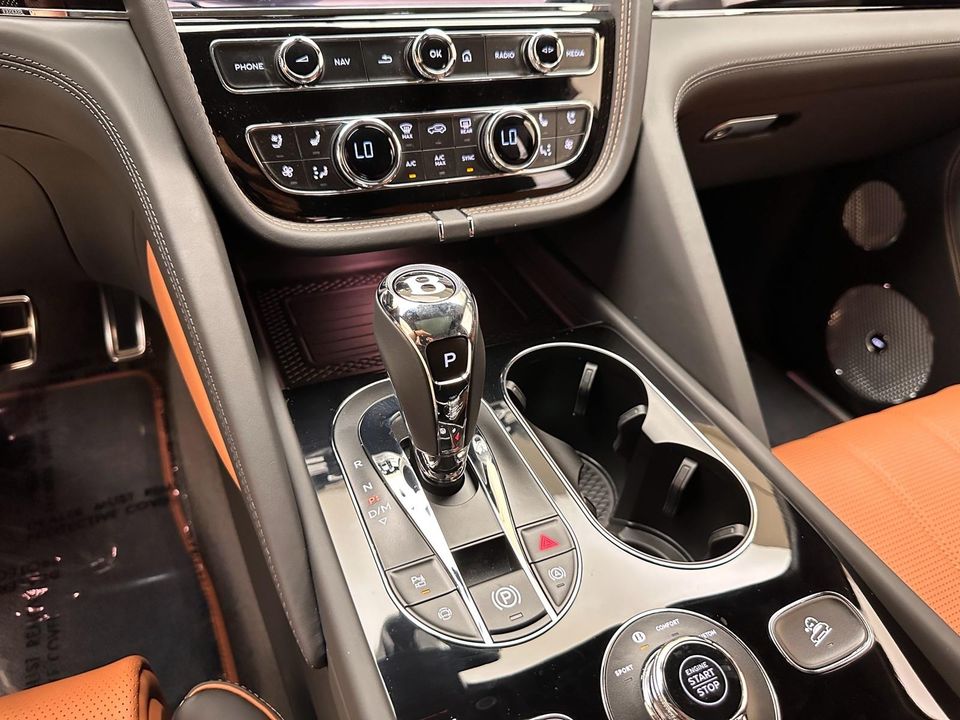 2024 Bentley Bentayga