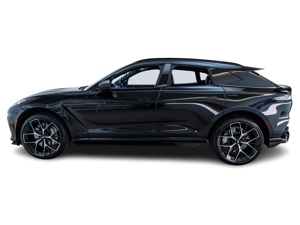 2025 Aston Martin DBX