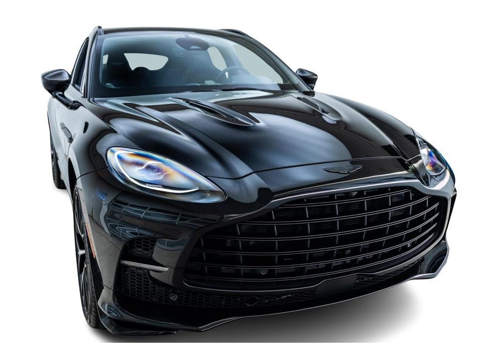 2025 Aston Martin DBX