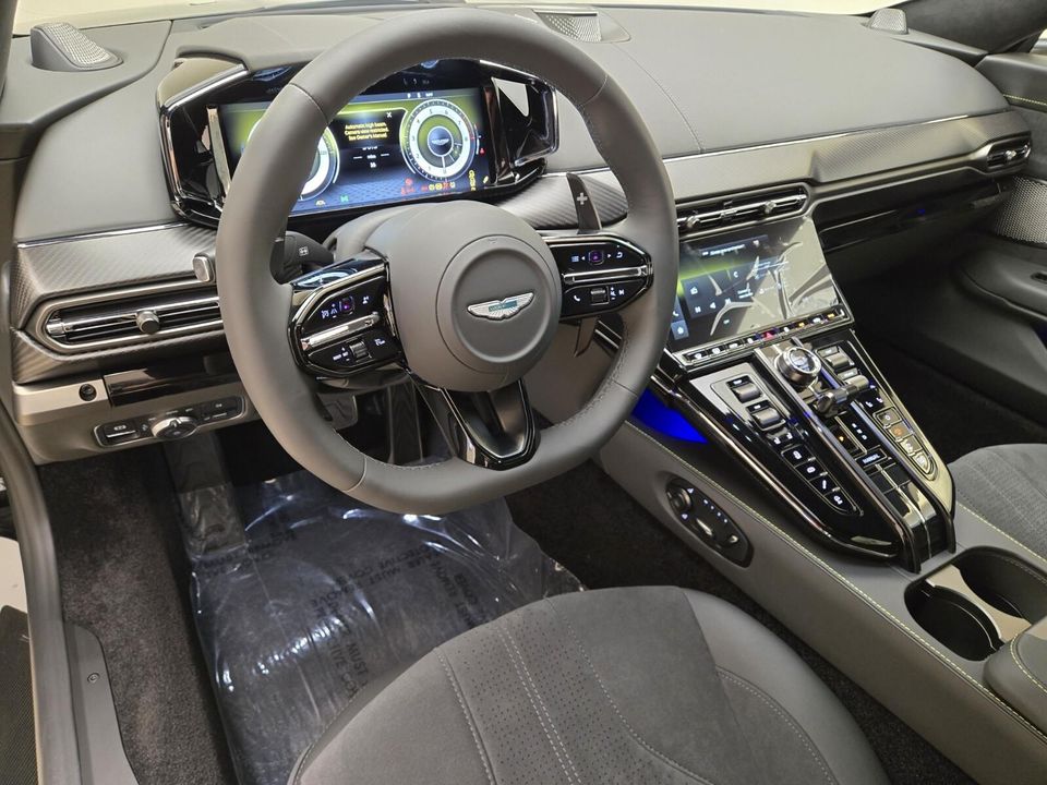 2025 Aston Martin Vantage