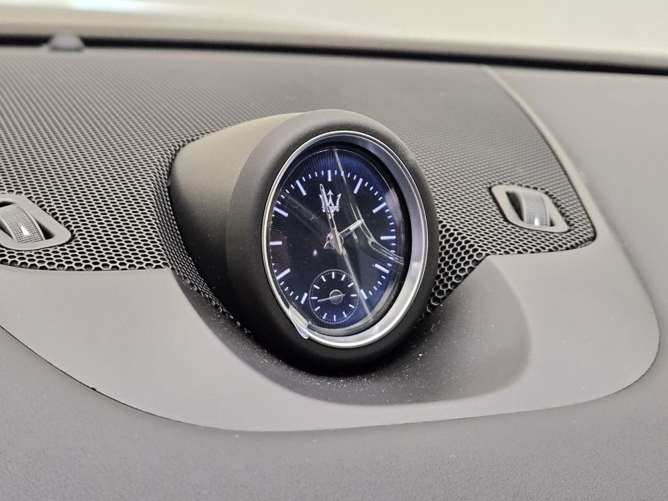 2024 Maserati Levante