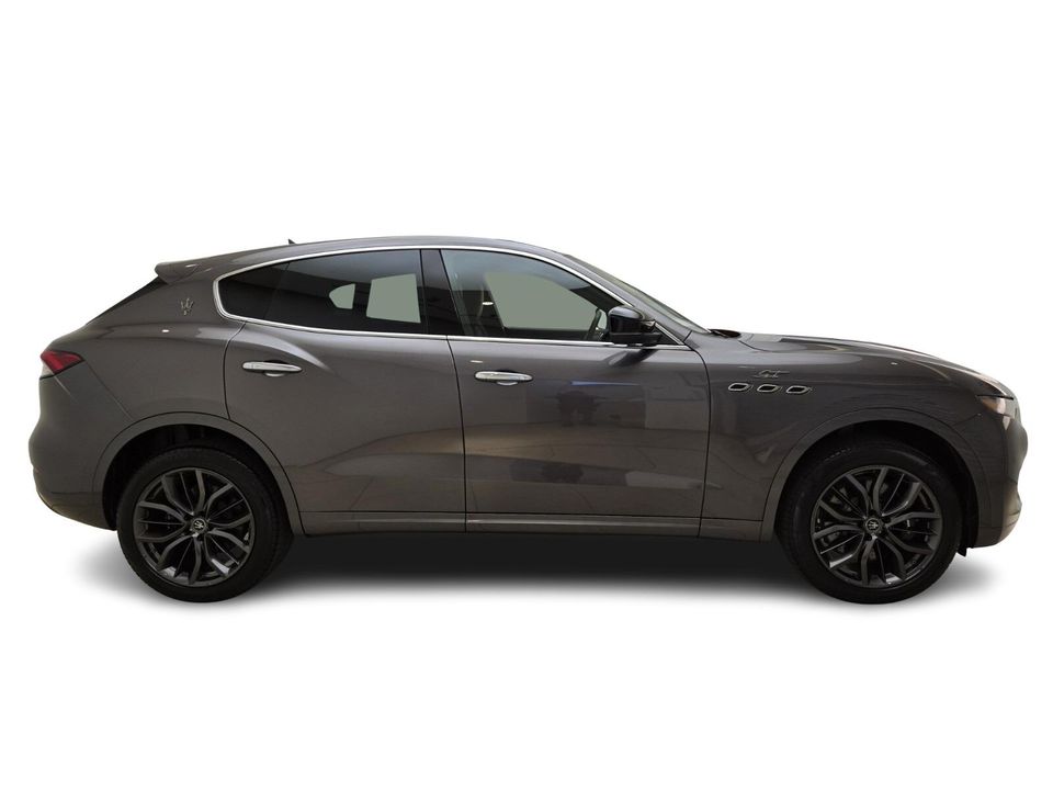 2024 Maserati Levante