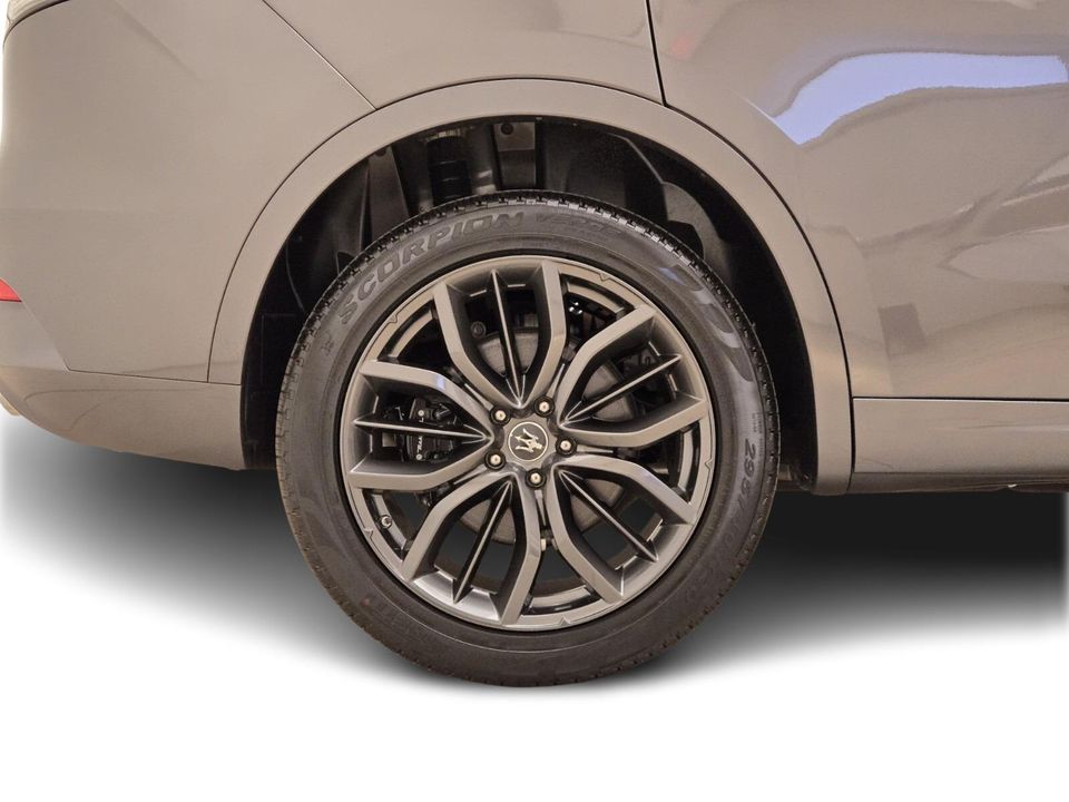2024 Maserati Levante