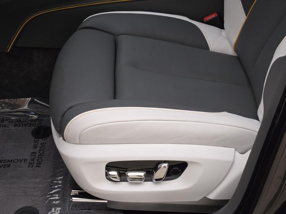 2024 Rolls-Royce Ghost