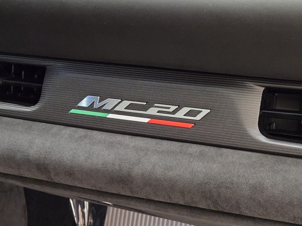 2022 Maserati MC20