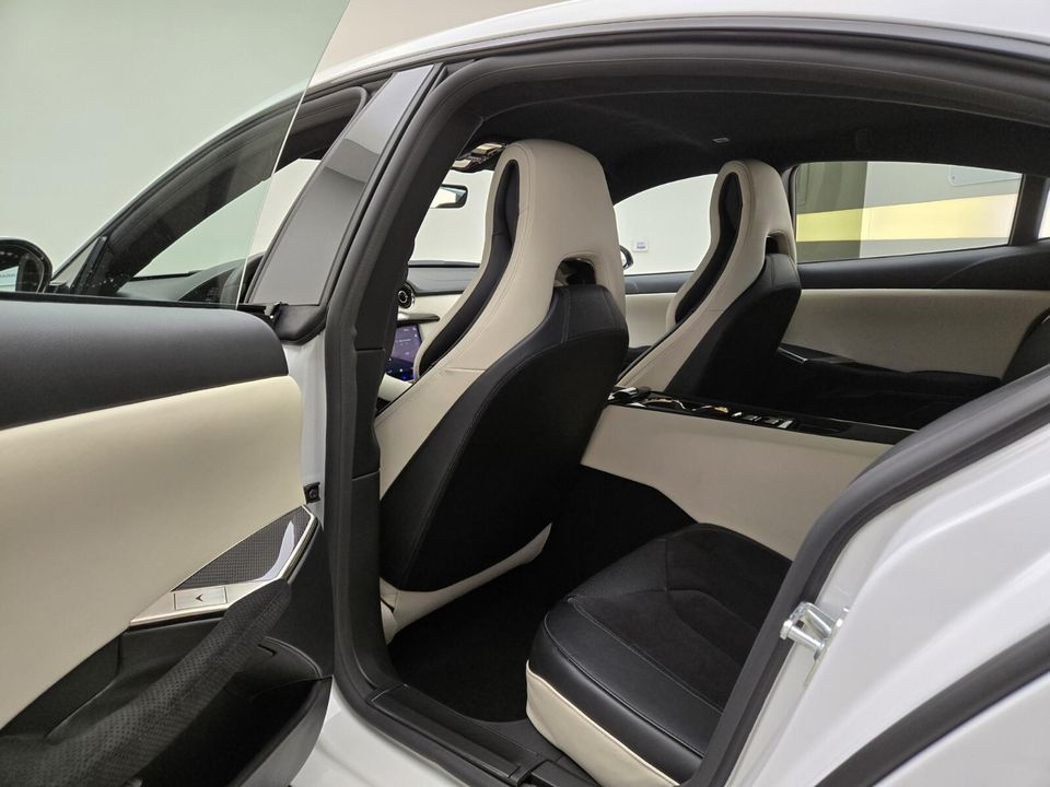 2025 Karma Revero