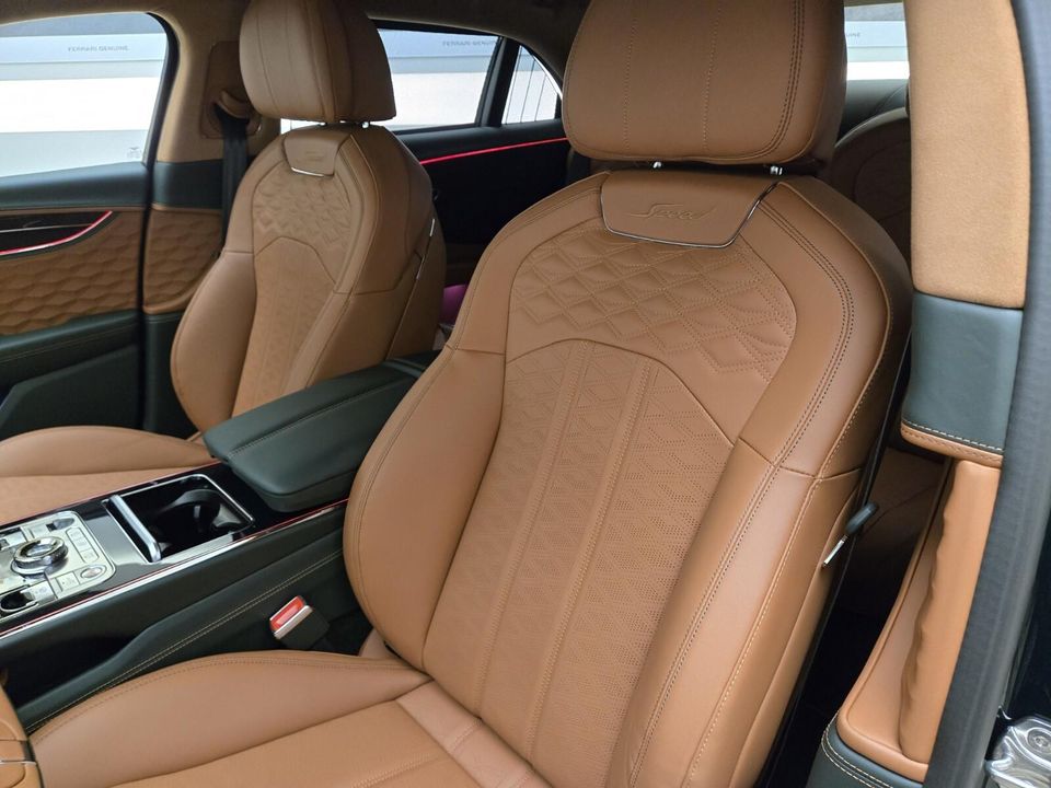 2025 Bentley Flying Spur