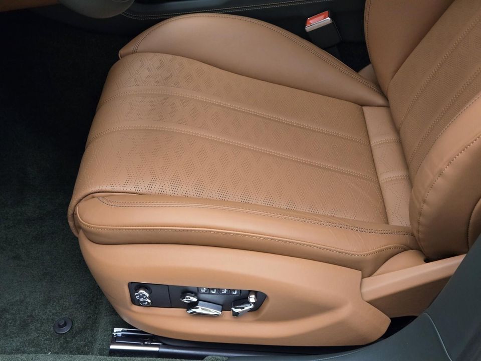 2025 Bentley Flying Spur