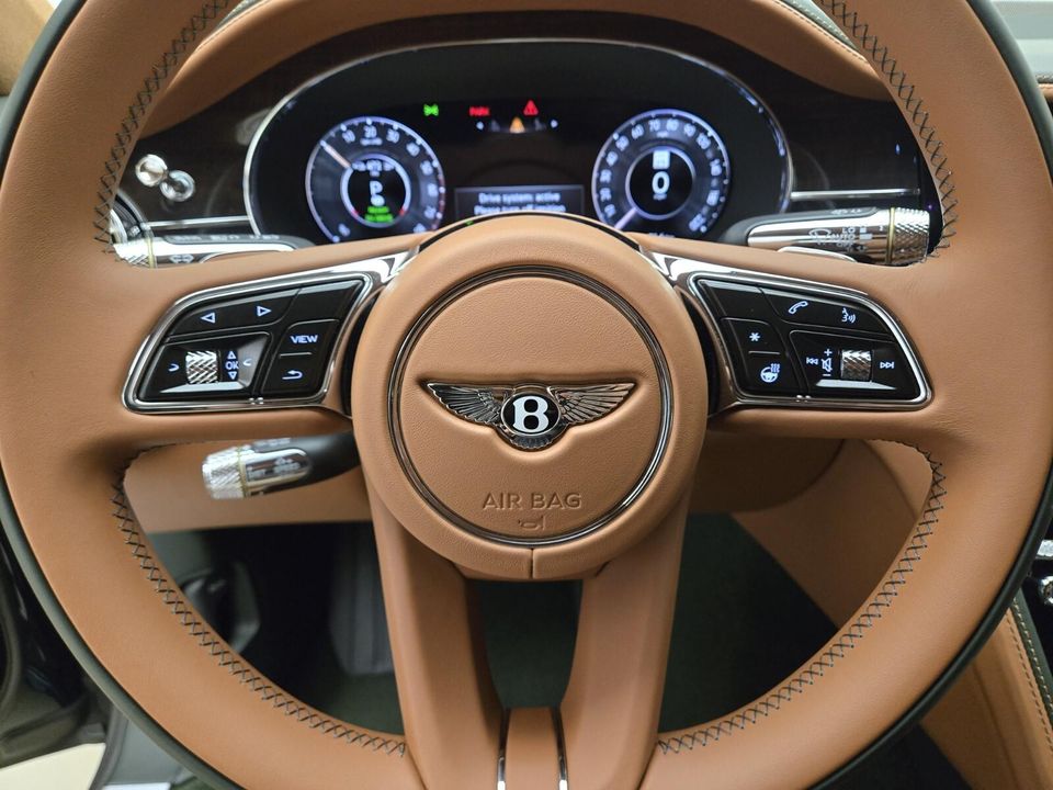 2025 Bentley Flying Spur