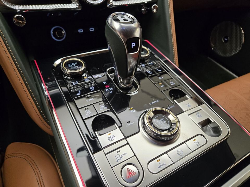 2025 Bentley Flying Spur