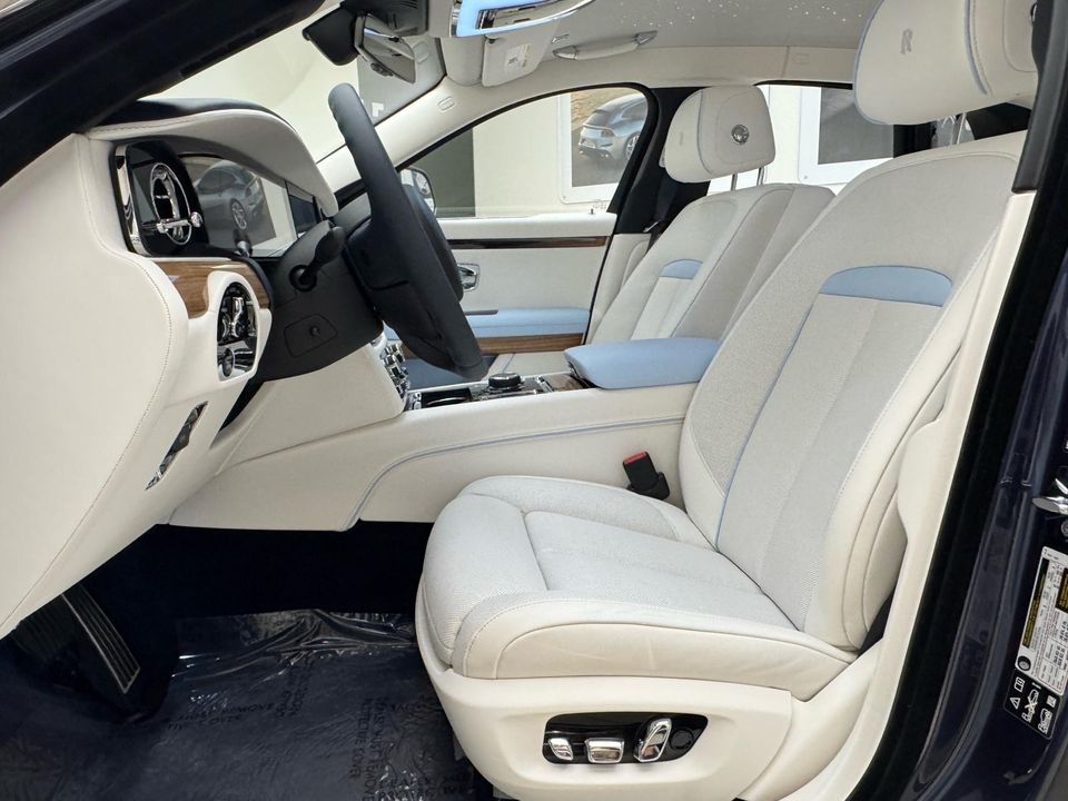 2025 Rolls-Royce Ghost