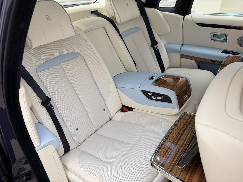 2025 Rolls-Royce Ghost