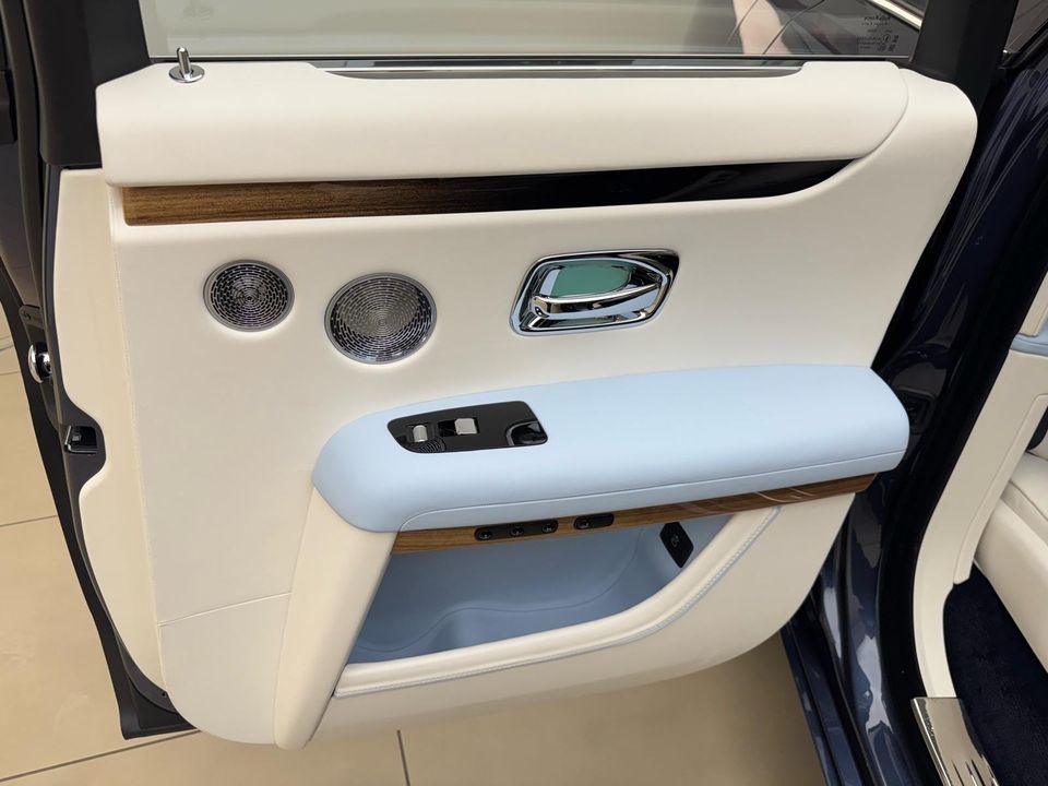 2025 Rolls-Royce Ghost