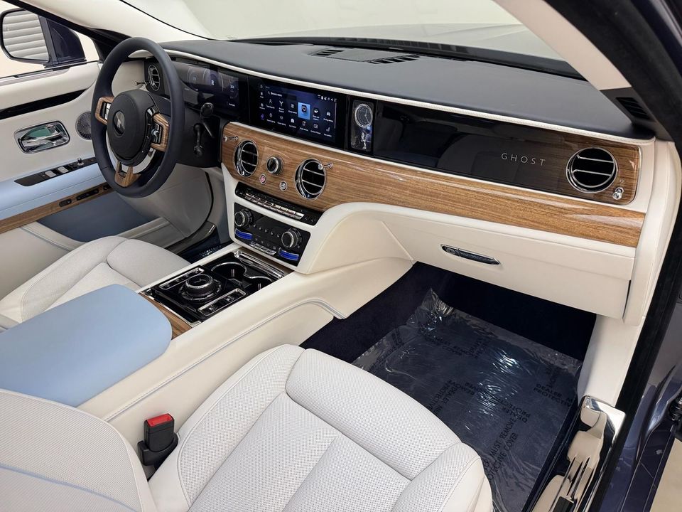 2025 Rolls-Royce Ghost