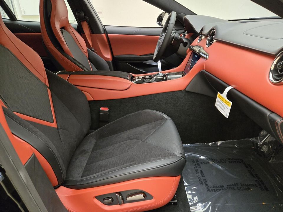 2025 Karma Revero