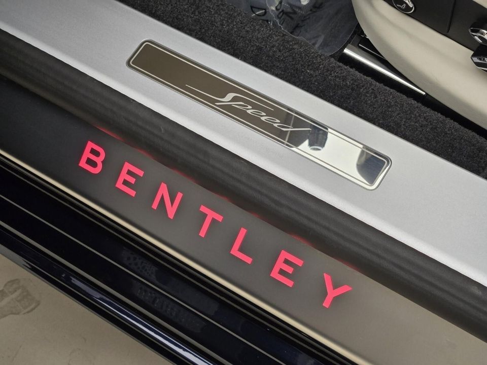 2025 Bentley Flying Spur