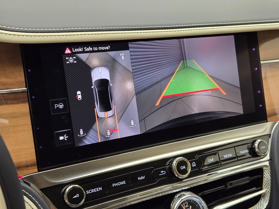 2025 Bentley Flying Spur