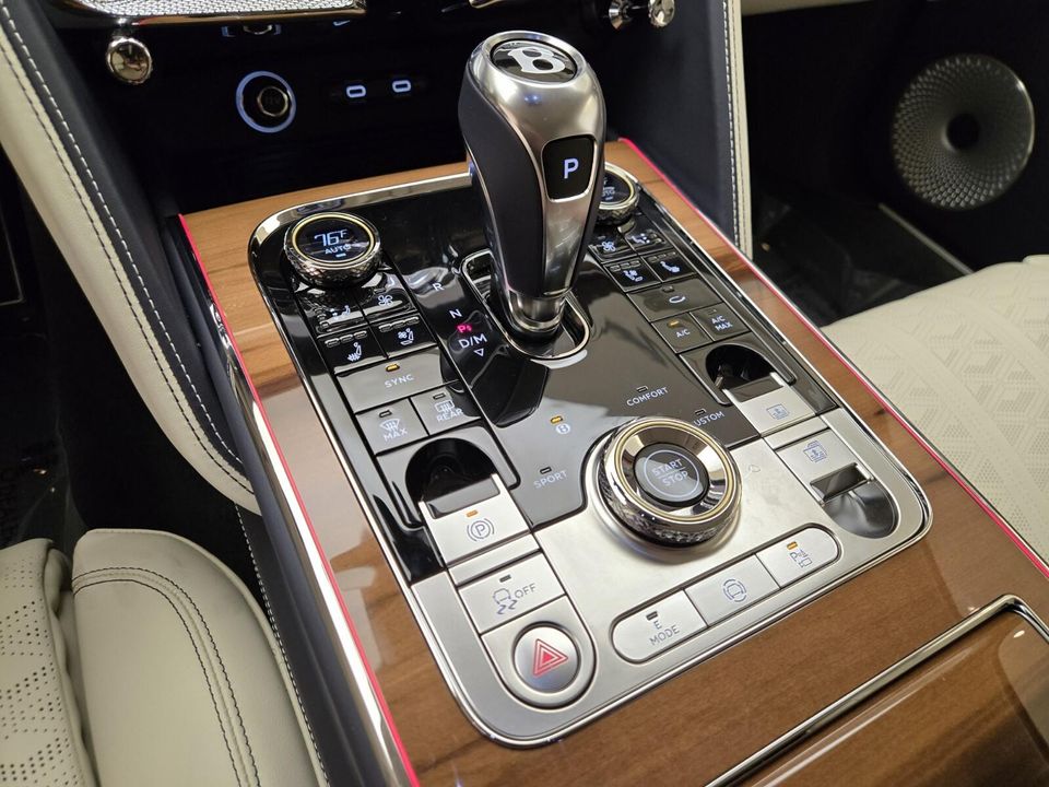 2025 Bentley Flying Spur