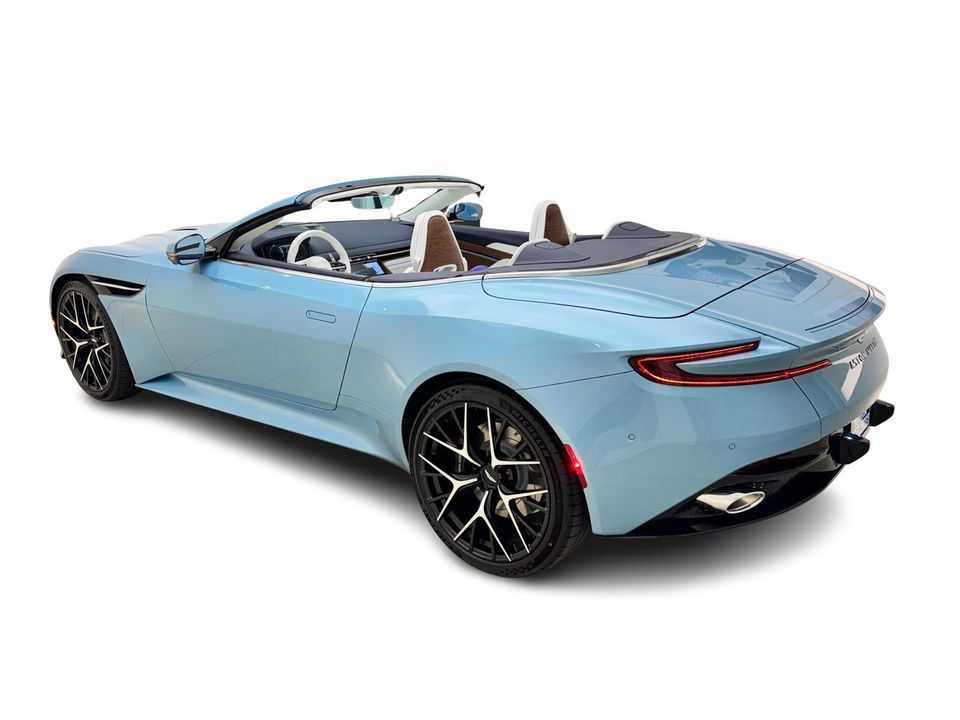 2025 Aston Martin DB12