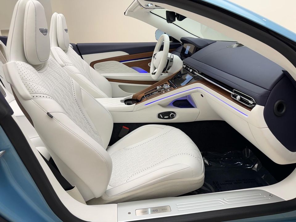 2025 Aston Martin DB12