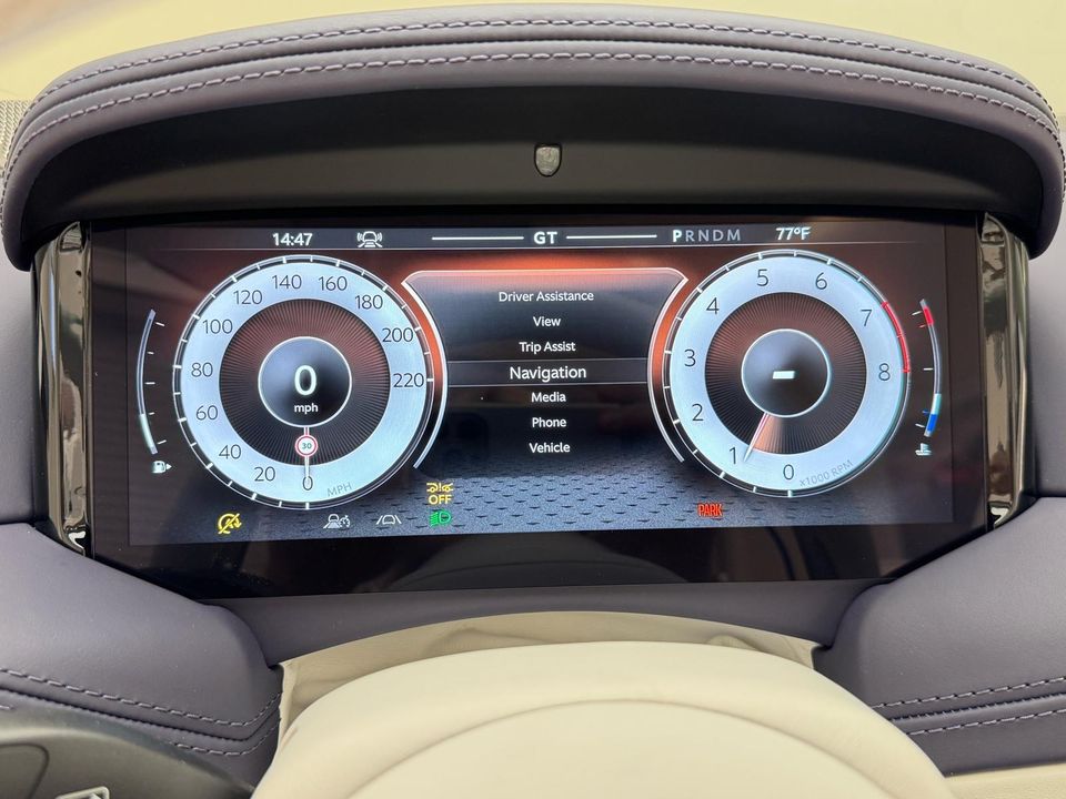 2025 Aston Martin DB12