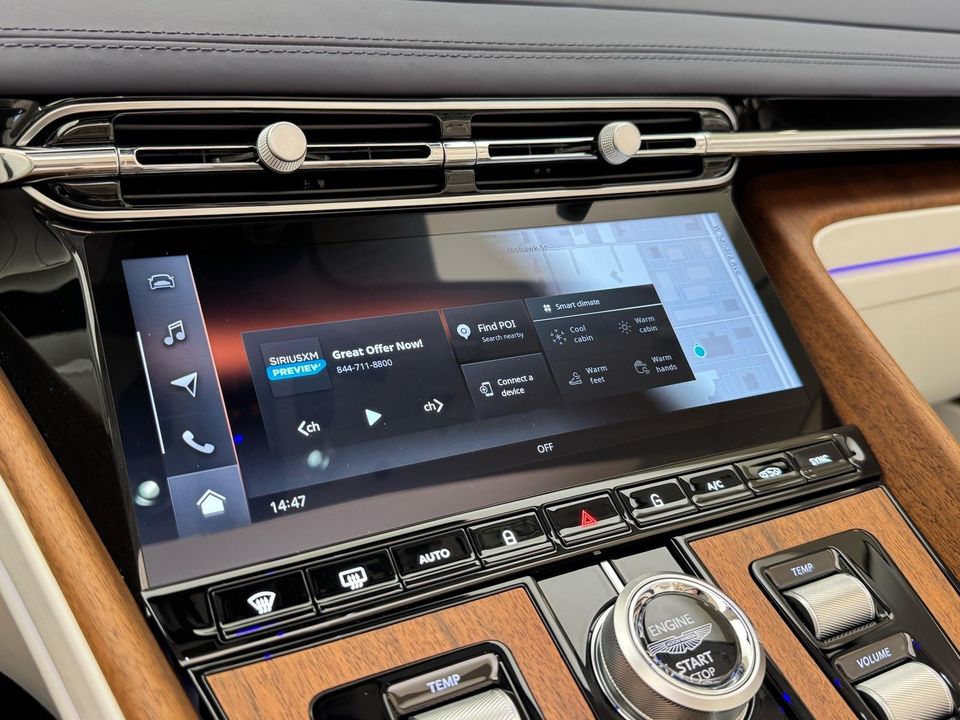 2025 Aston Martin DB12