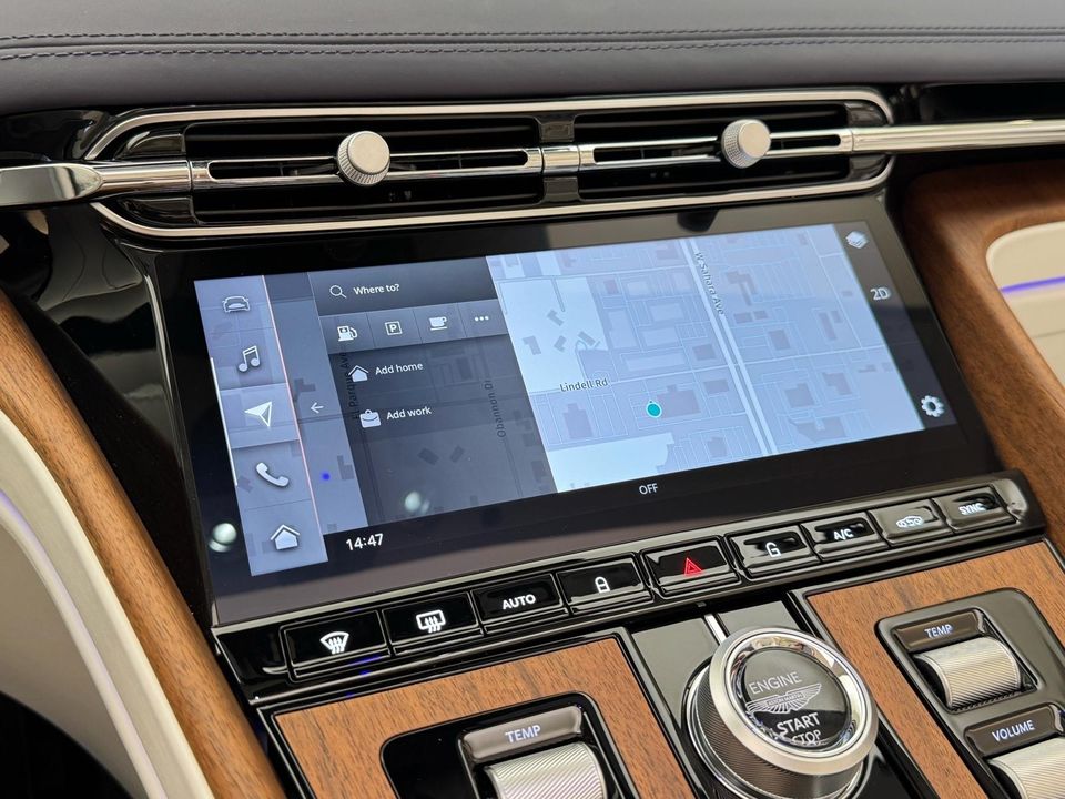 2025 Aston Martin DB12